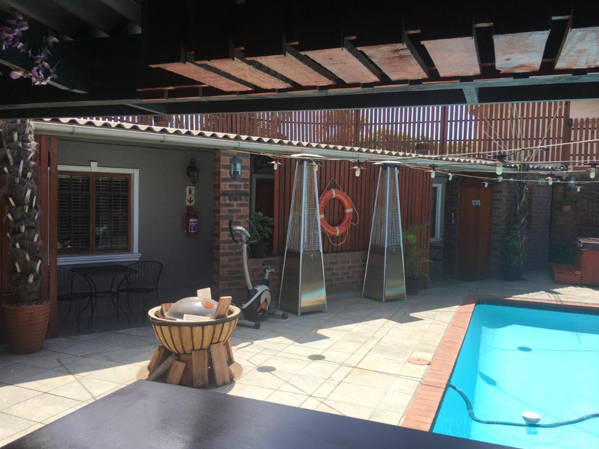 The Travel Inn Durban Exterior foto