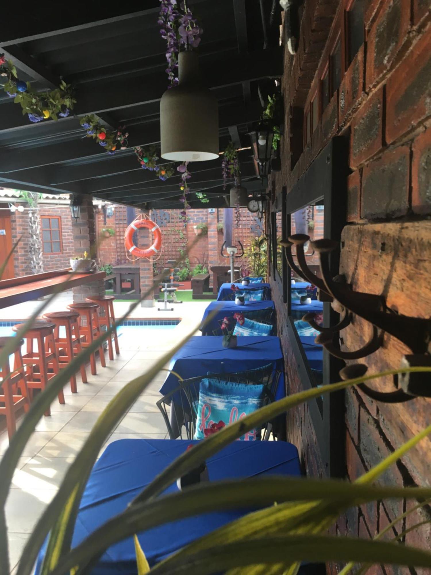The Travel Inn Durban Exterior foto